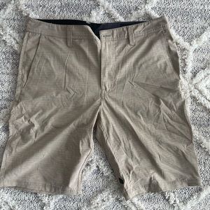 Volcom hybrid shorts size 33 perfect condition
